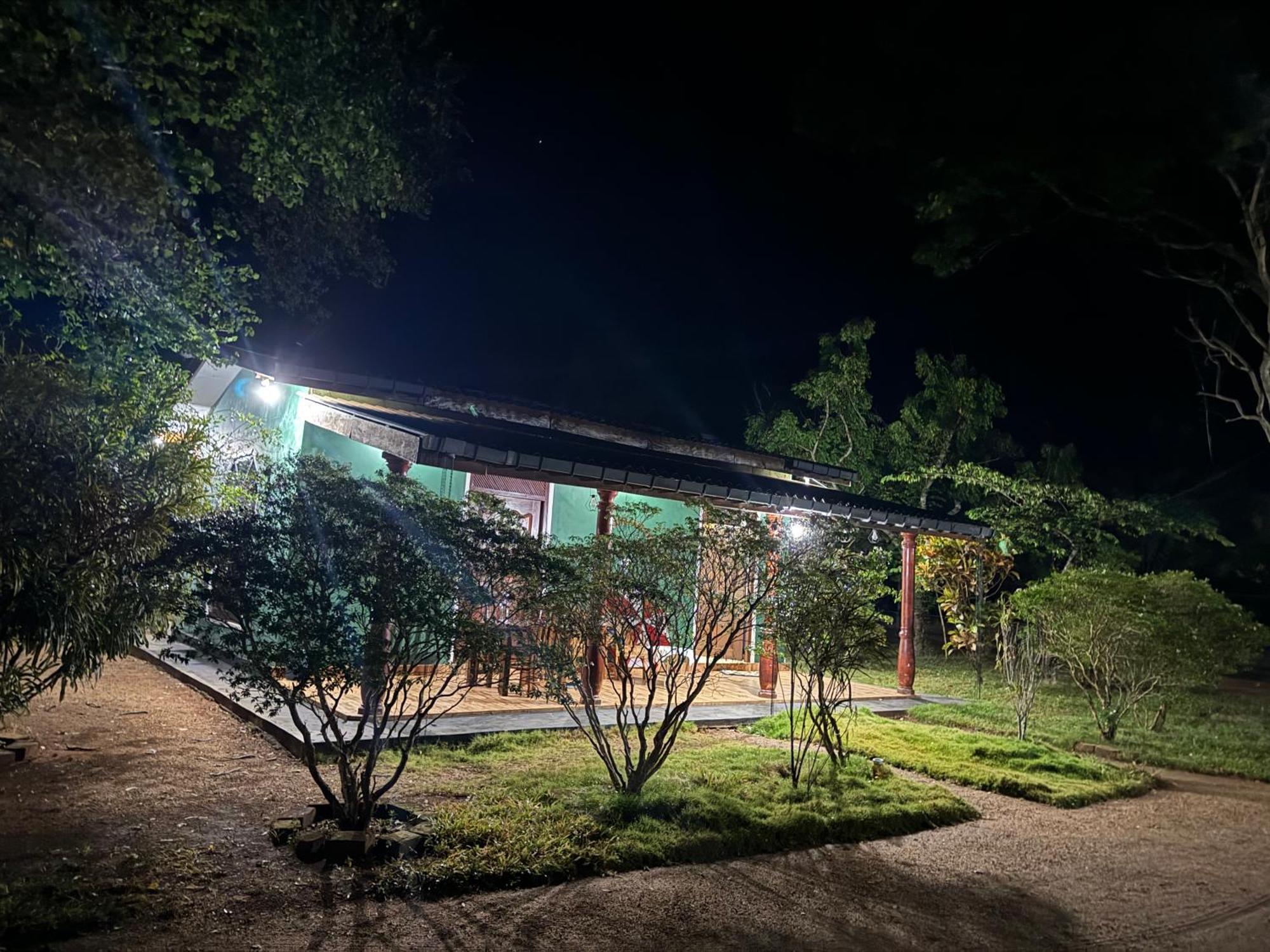 Greenwood Hotel Sigiriya Exteriör bild