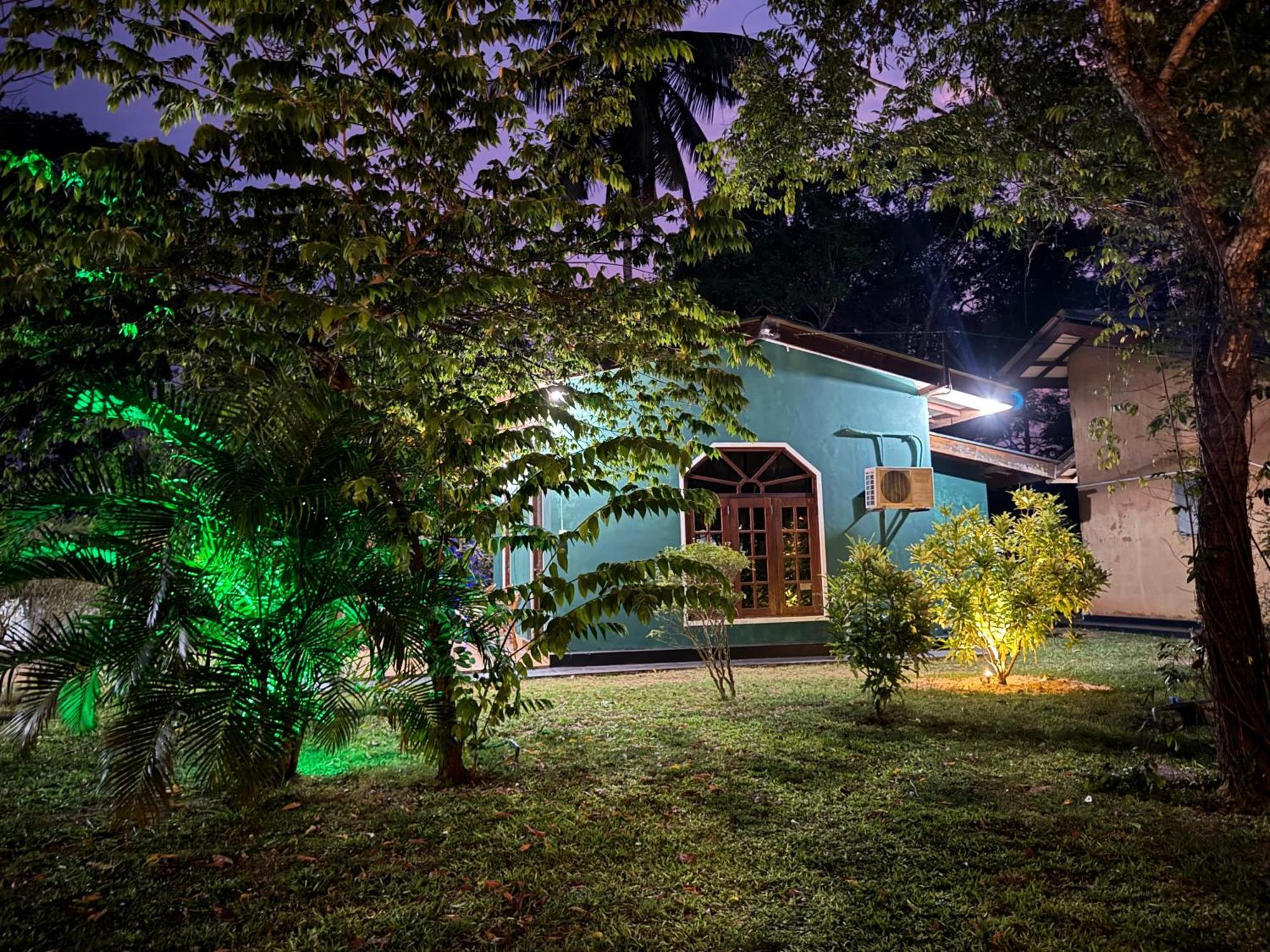 Greenwood Hotel Sigiriya Exteriör bild