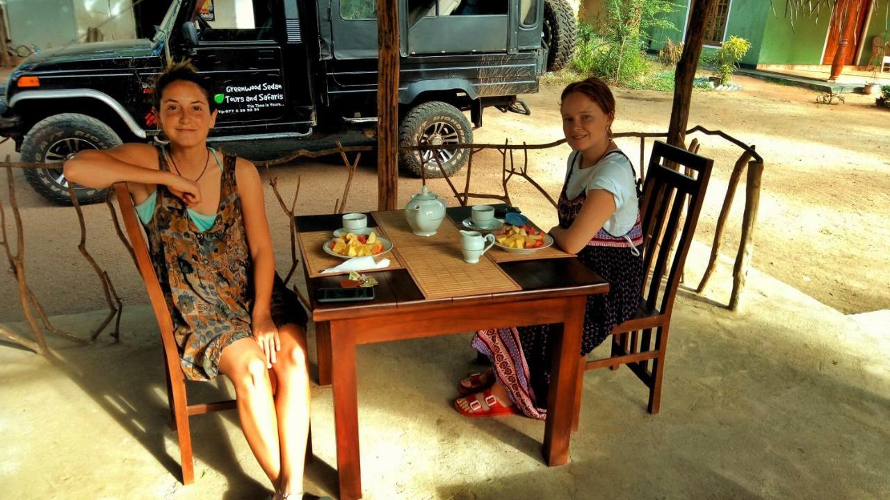 Greenwood Hotel Sigiriya Exteriör bild